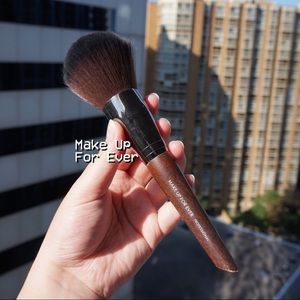 🌸 Make Up For Ever Large Powder Brush # 130